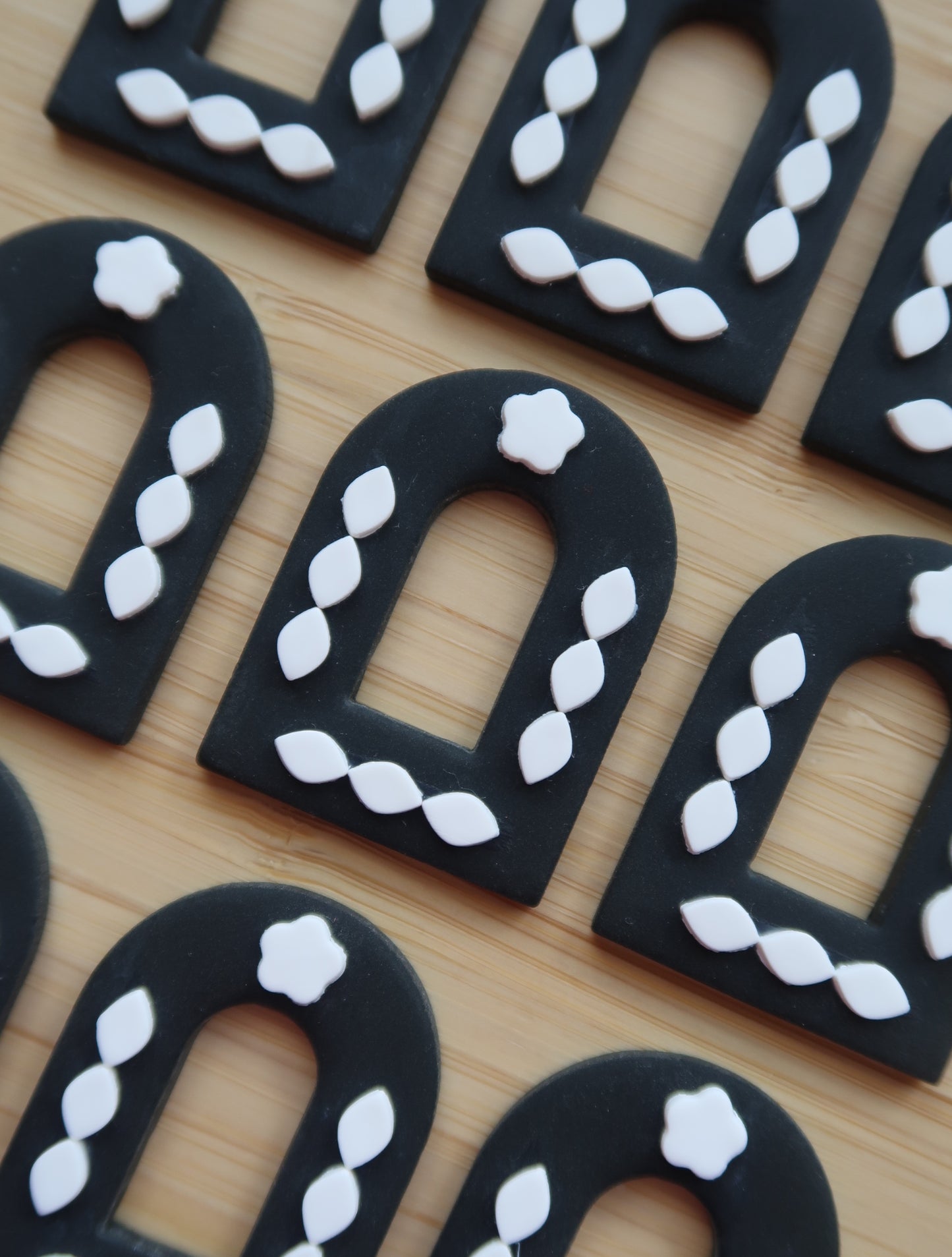 Nicho Earrings